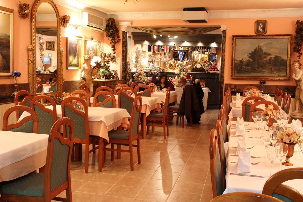זאגרב Hotel Vila Tina מראה חיצוני תמונה