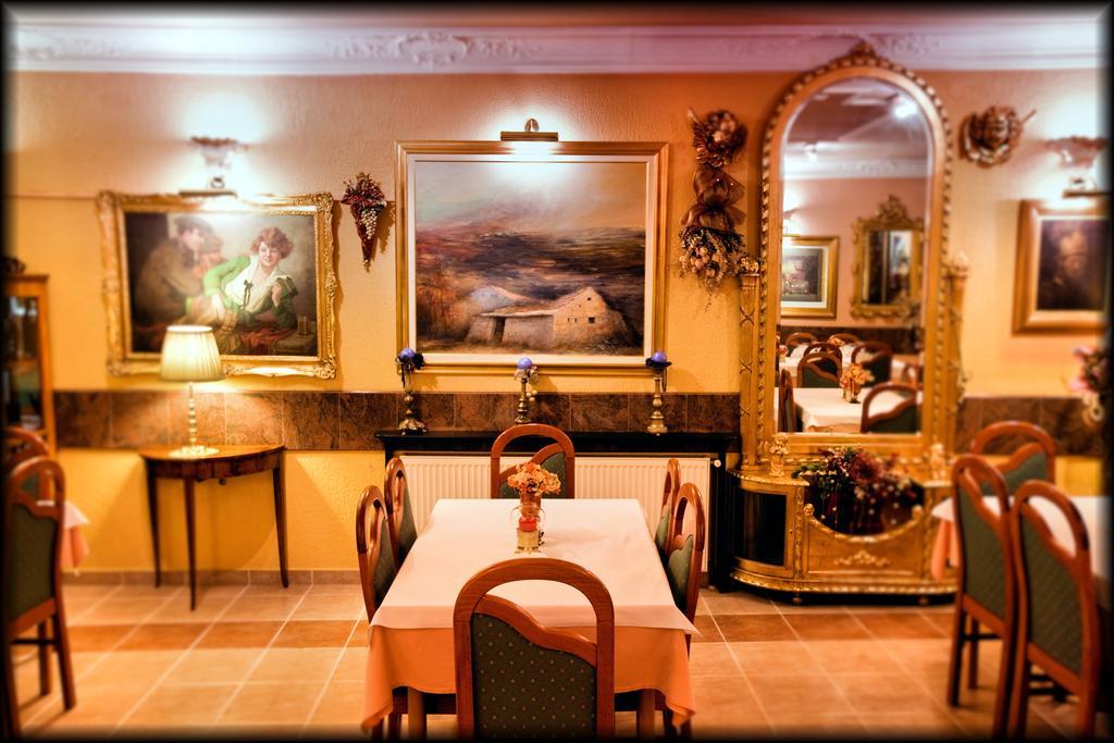 זאגרב Hotel Vila Tina מראה חיצוני תמונה