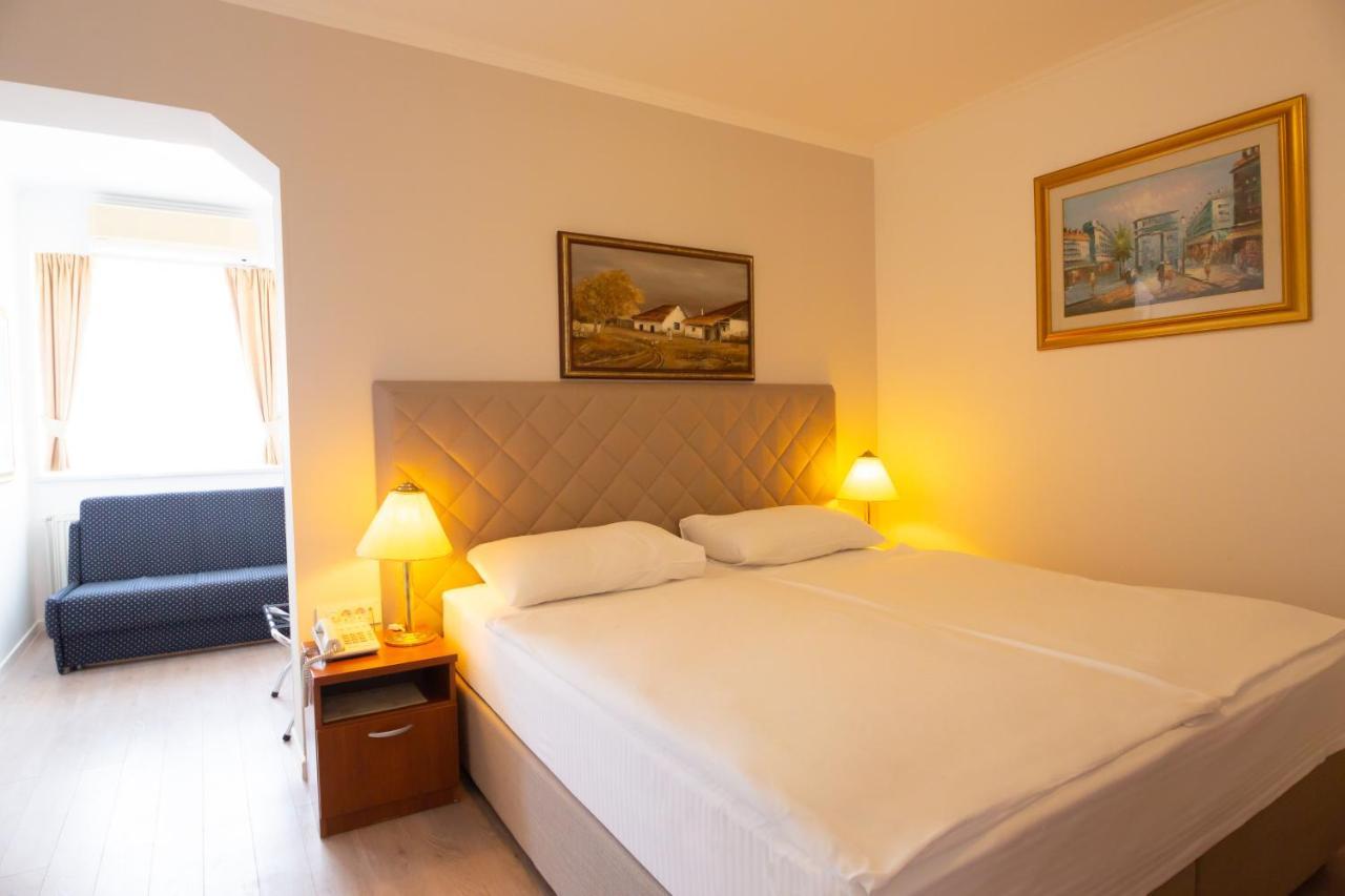 זאגרב Hotel Vila Tina מראה חיצוני תמונה