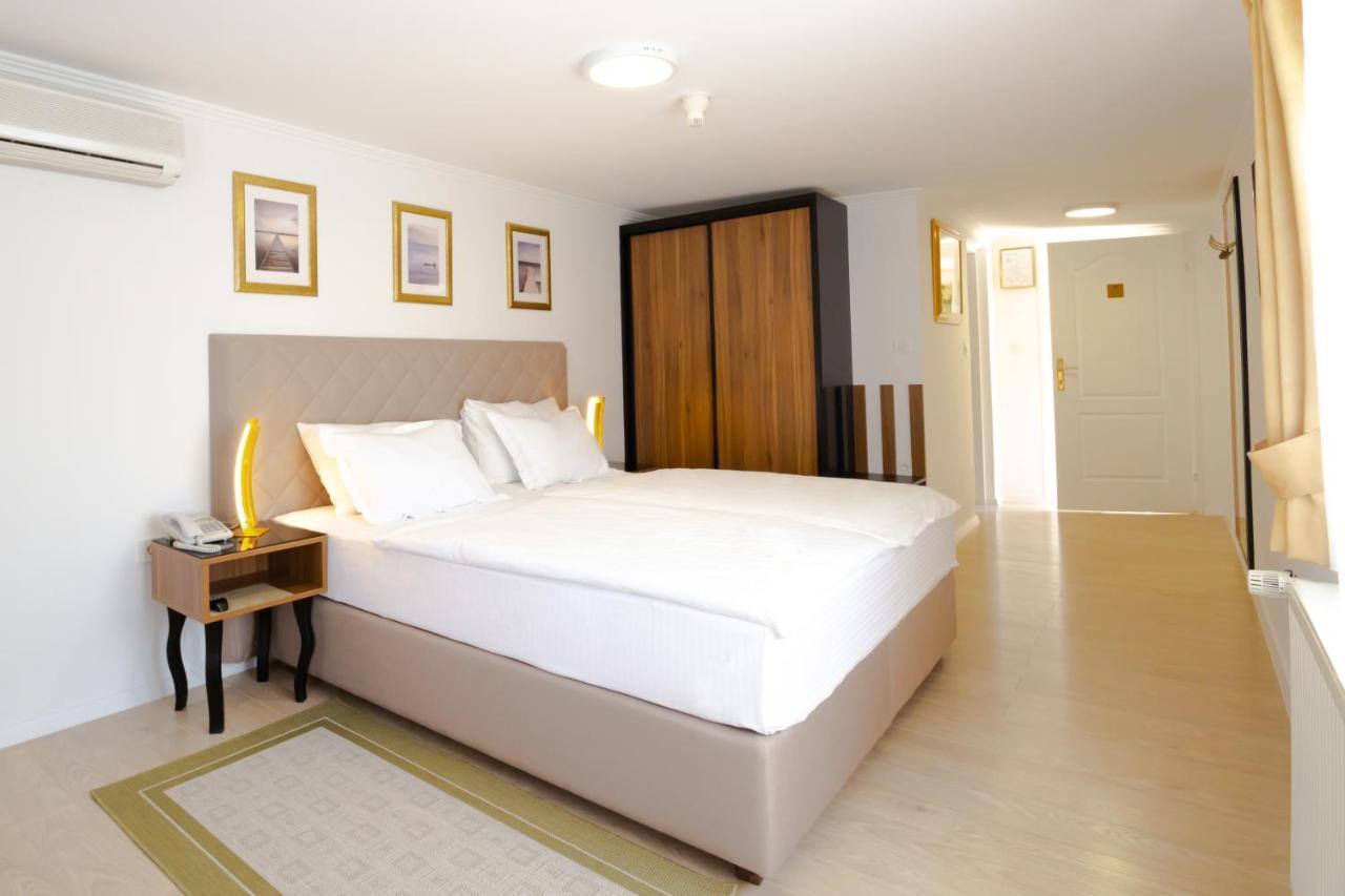 זאגרב Hotel Vila Tina מראה חיצוני תמונה